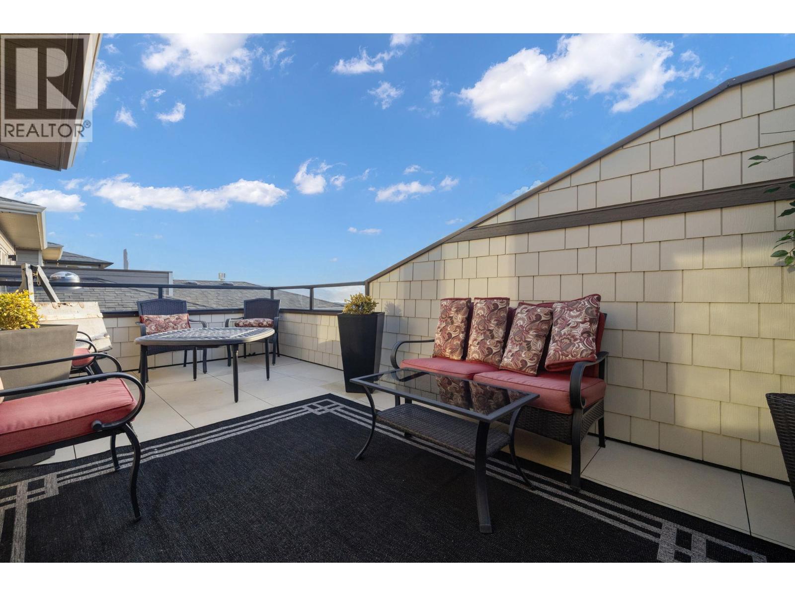  1474 Summer Crescent, Kelowna