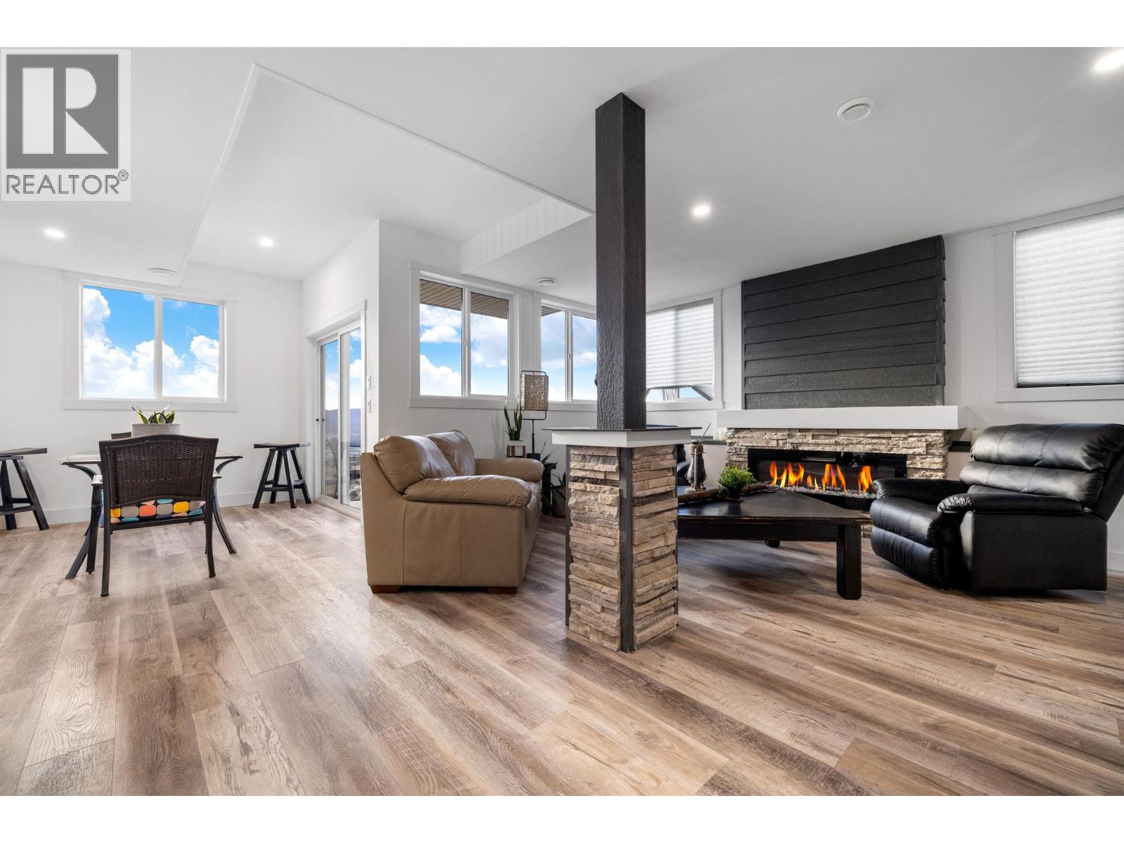  1474 Summer Crescent, Kelowna