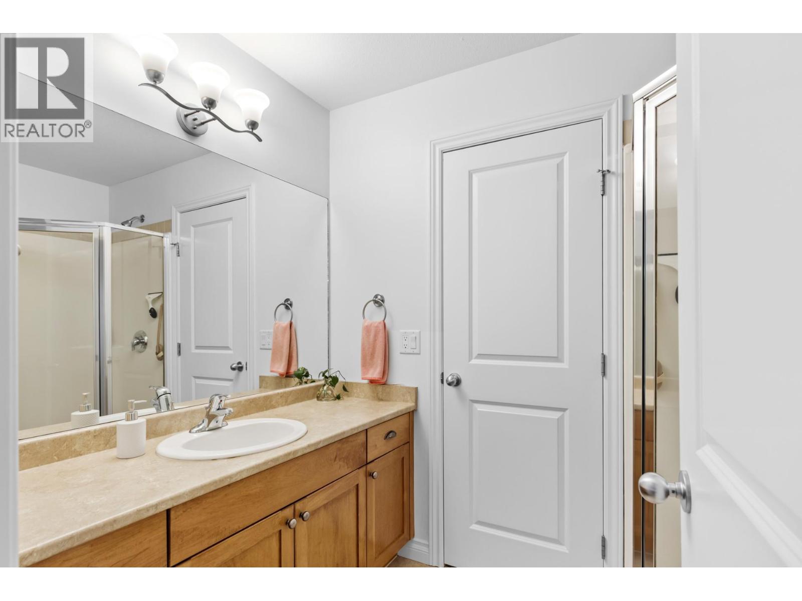 124 456 McPhee Street, Kelowna