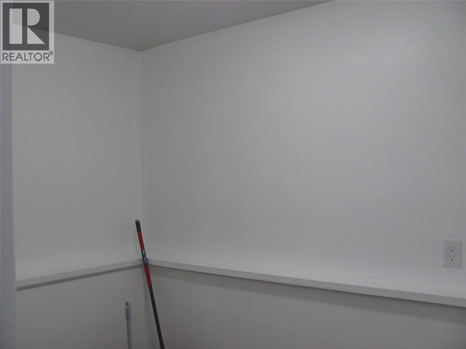 5605 Willow Drive, Vernon