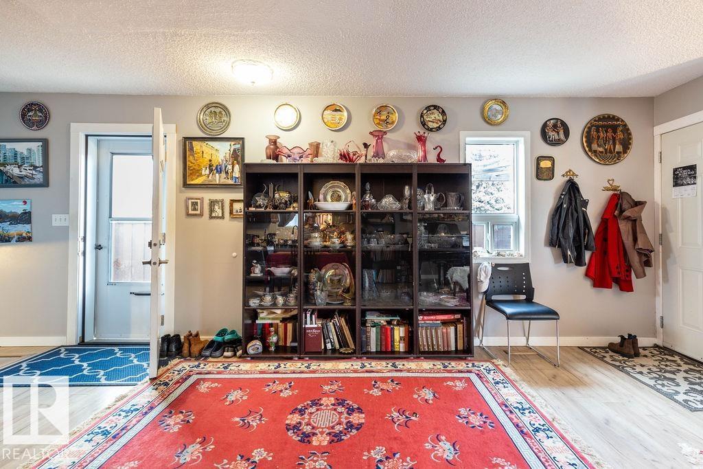 7232 183B ST NW, Edmonton