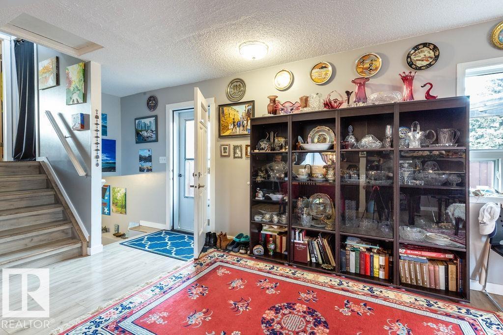 7232 183B ST NW, Edmonton