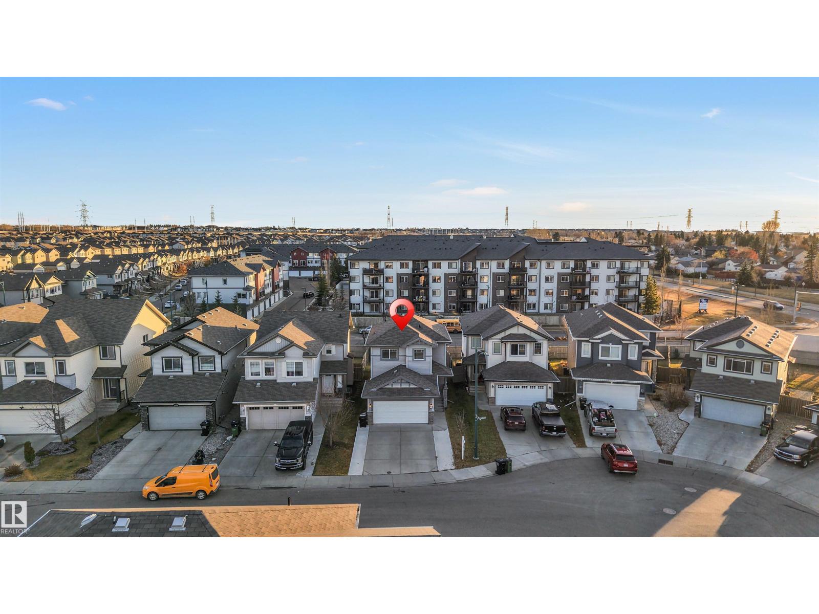 3363 16B AV NW, Edmonton