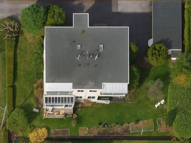 1 1040 PARKER STREET, White Rock