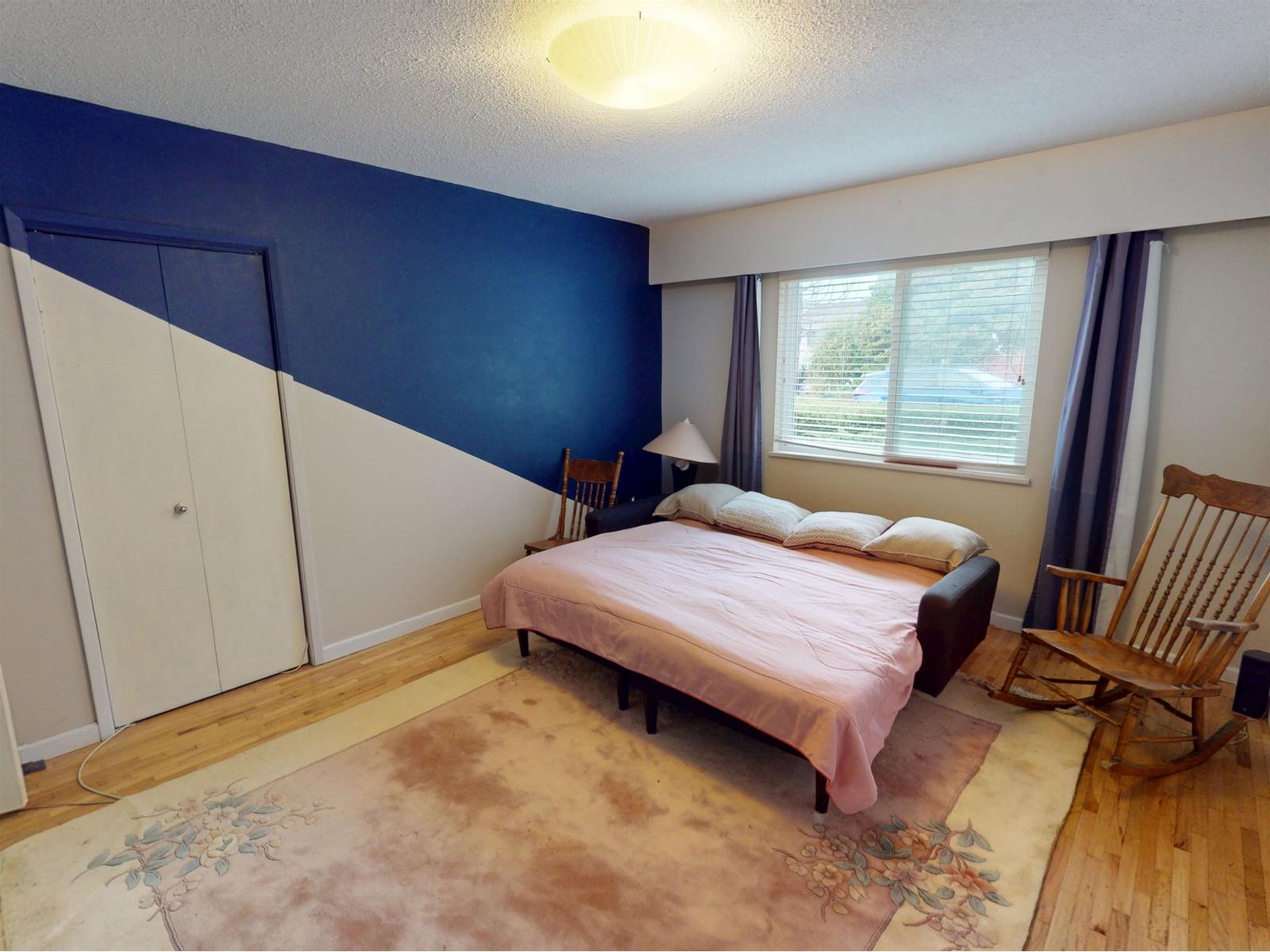 1 1040 PARKER STREET, White Rock