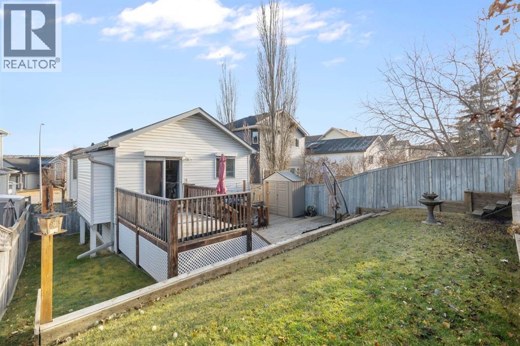 Single Family House Bi-level for Sale in  Hidden Spring Green NW Hidden Valley Calgary 