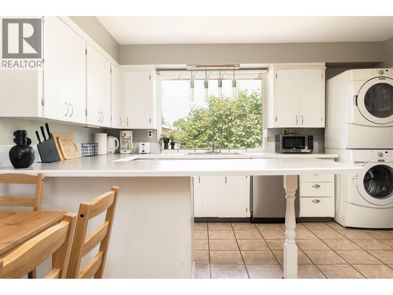  764 Francis Avenue, Kelowna