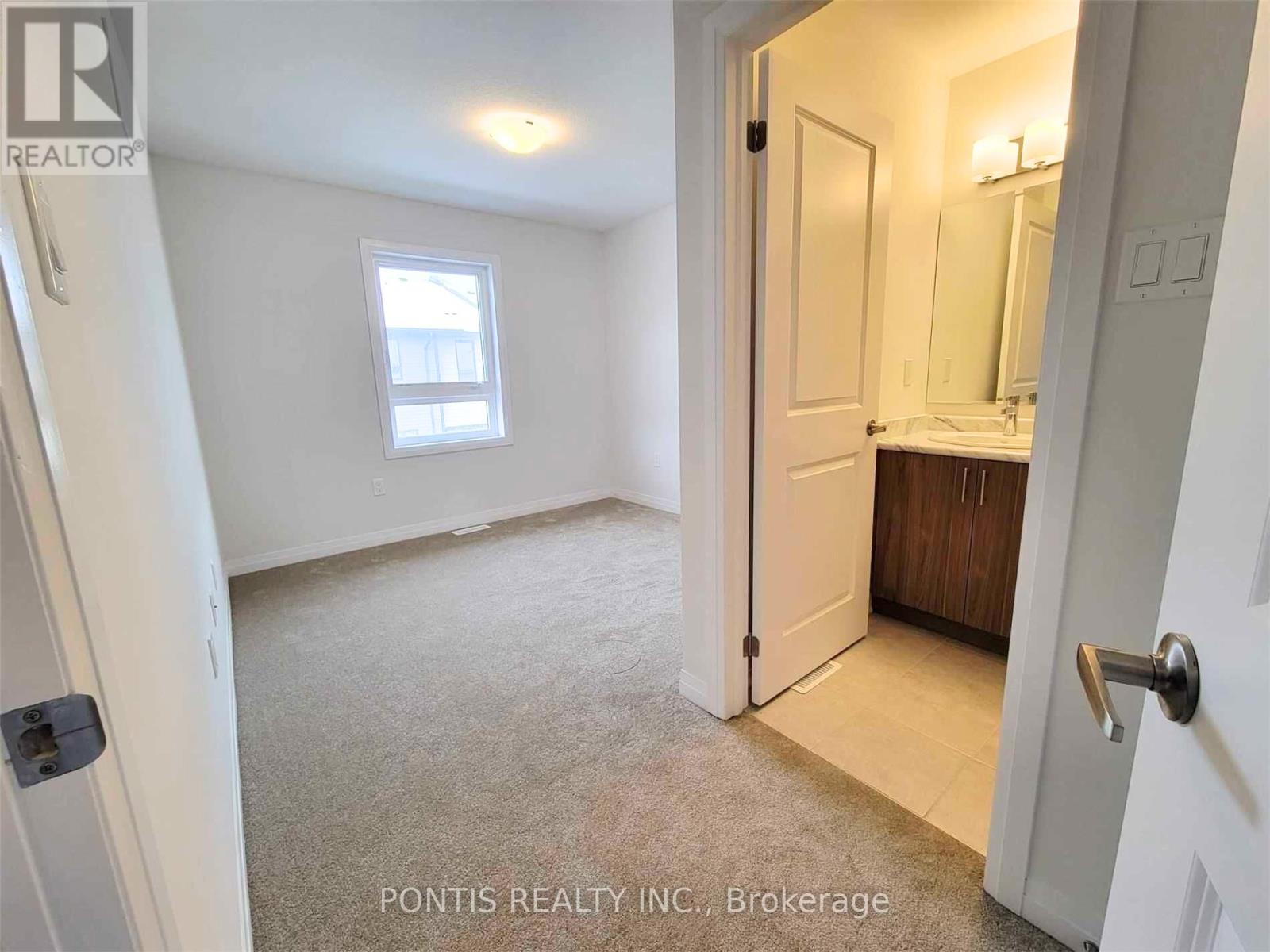 42 - 51 SPARROW AVENUE