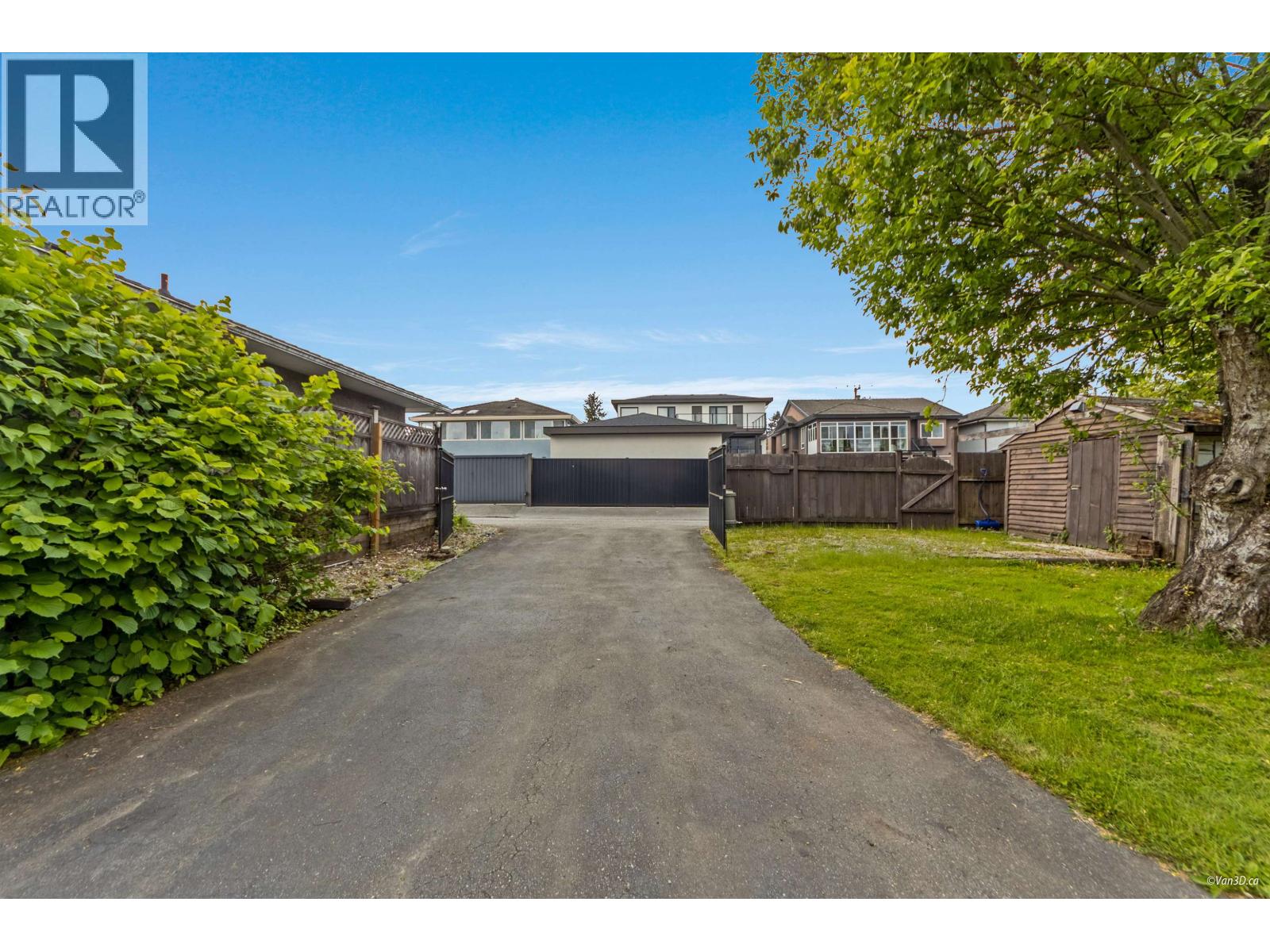 7769 10TH AVENUE, Burnaby