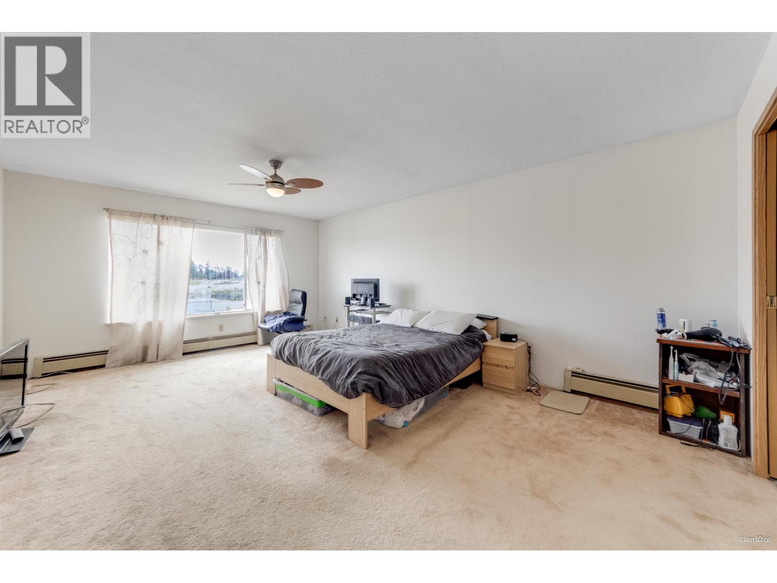 7769 10TH AVENUE, Burnaby