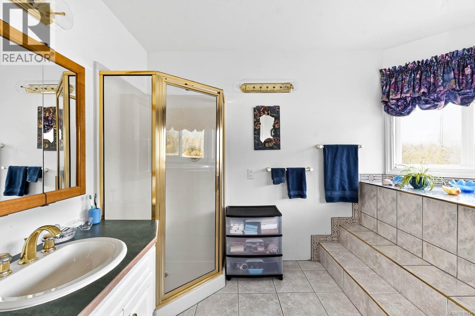 7799A Beaver Creek Rd, Port Alberni