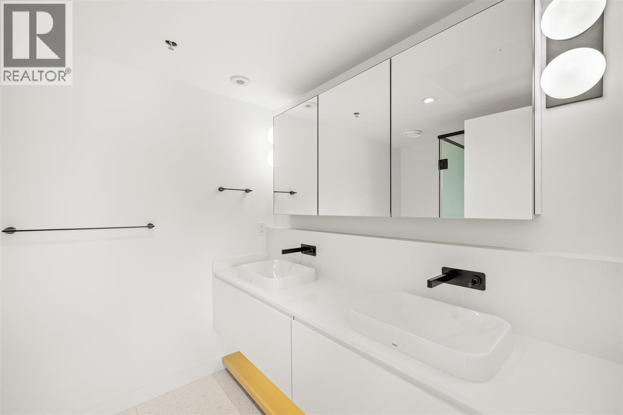 32 530 W 28TH AVENUE, Vancouver