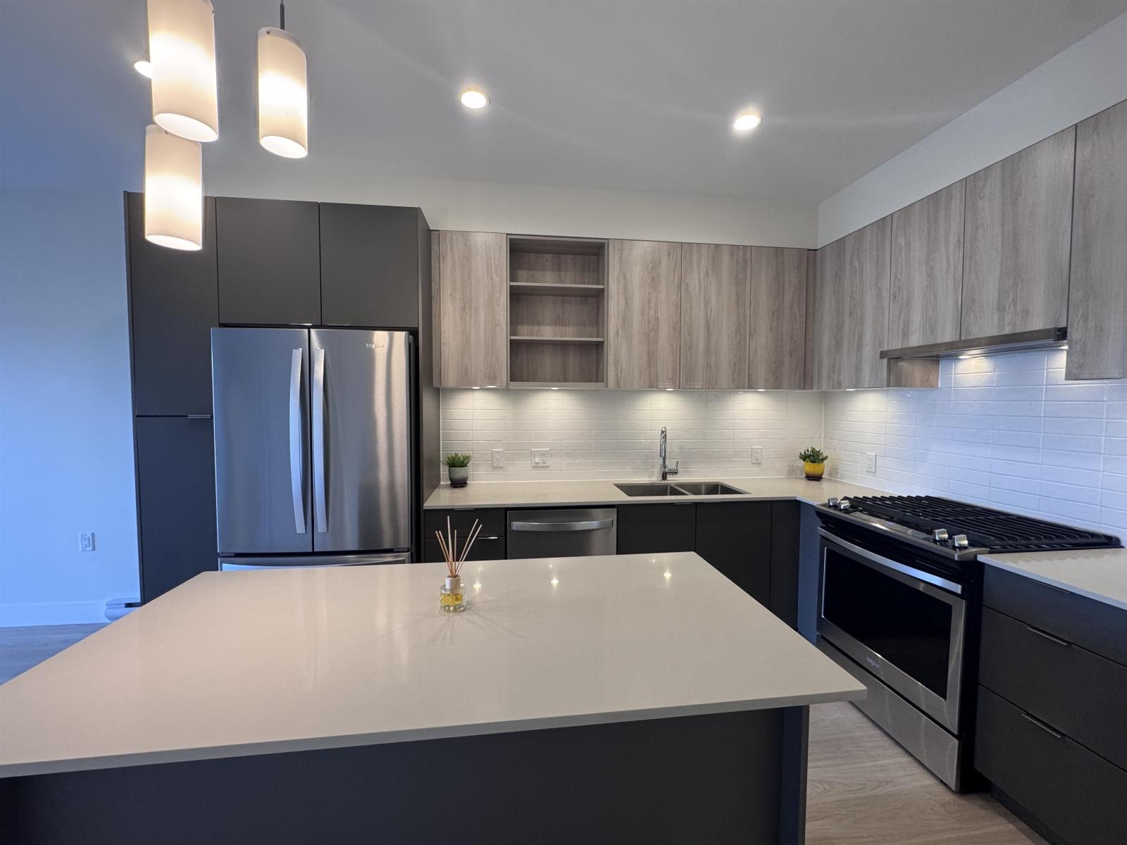 B410 6960 NICHOLSON ROAD, Delta