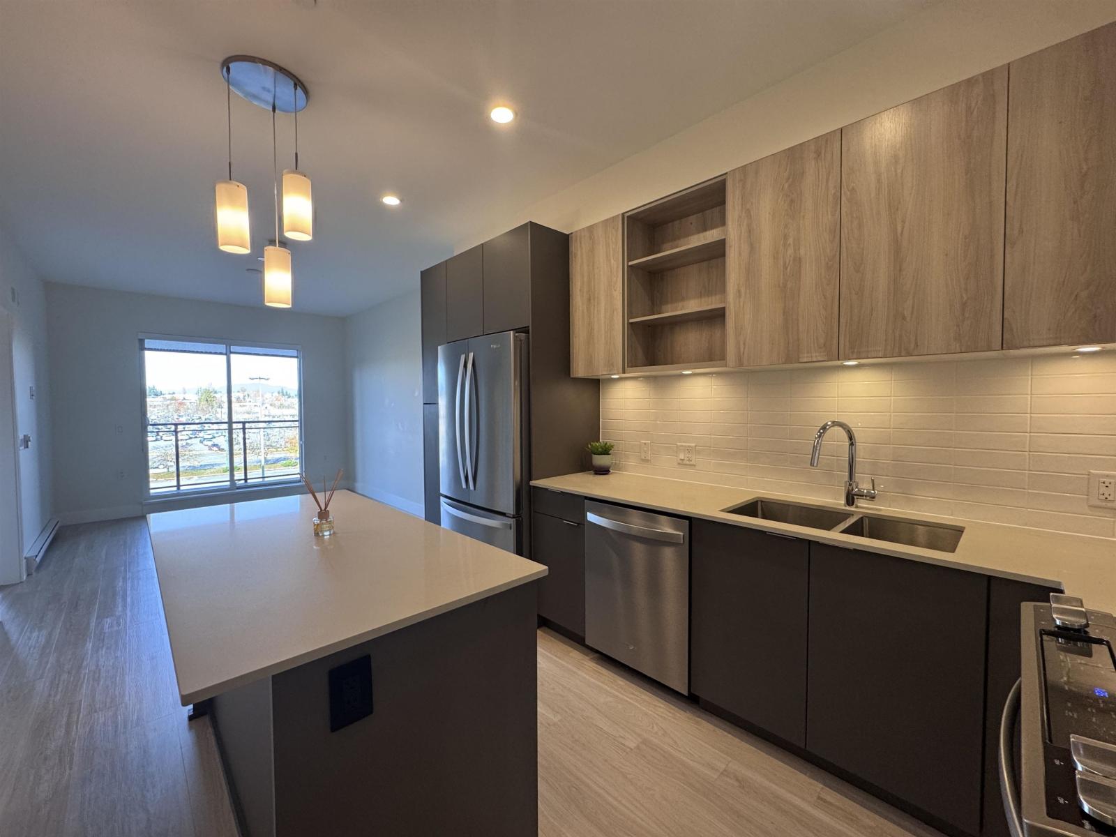 B410 6960 NICHOLSON ROAD, Delta