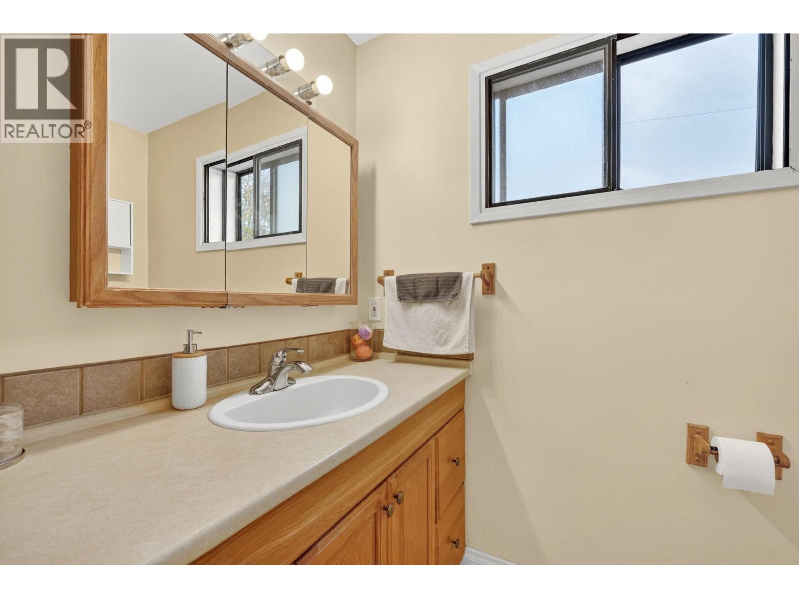  4804 25 Avenue, Vernon