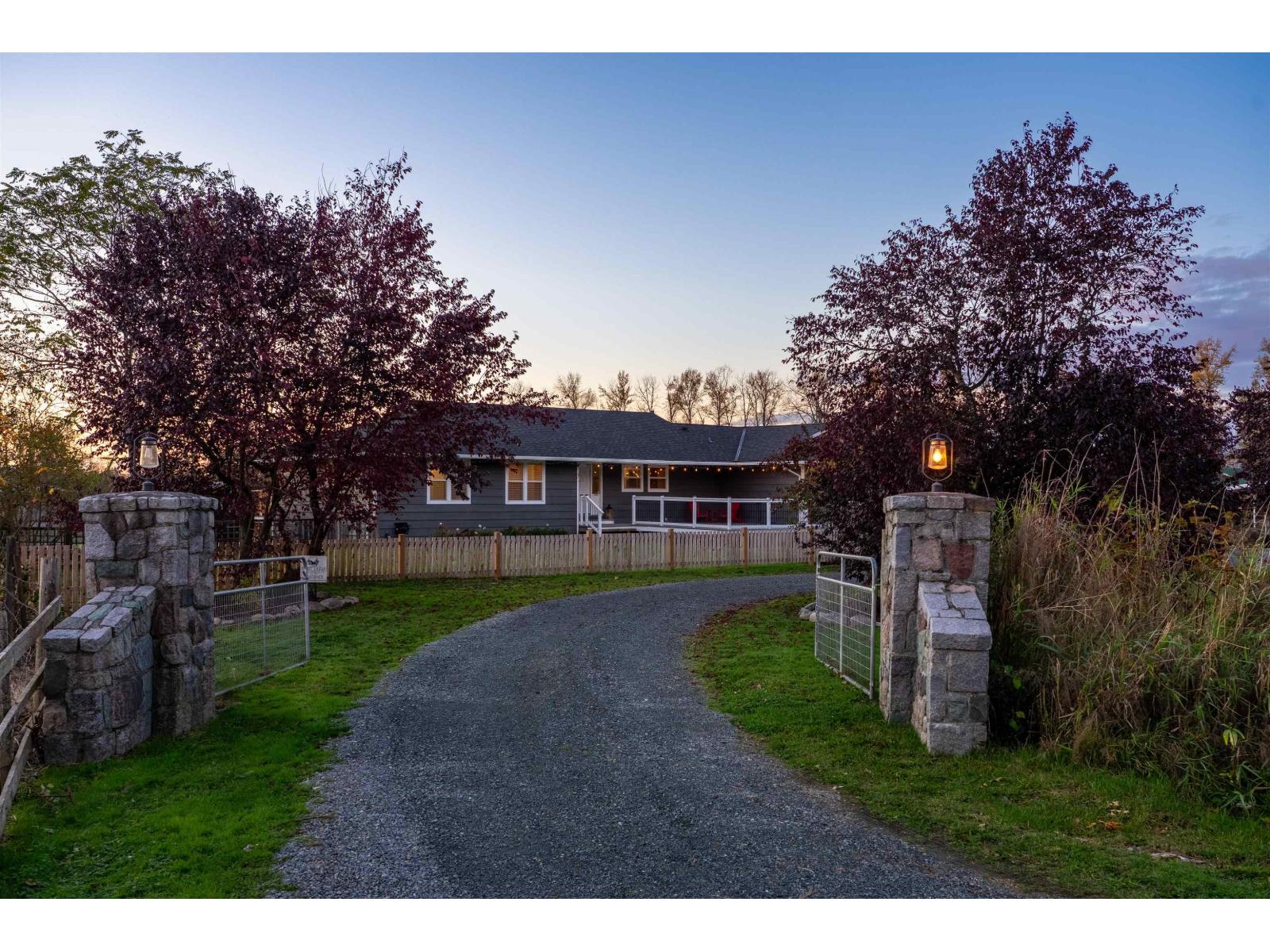 8575 240 STREET, Langley