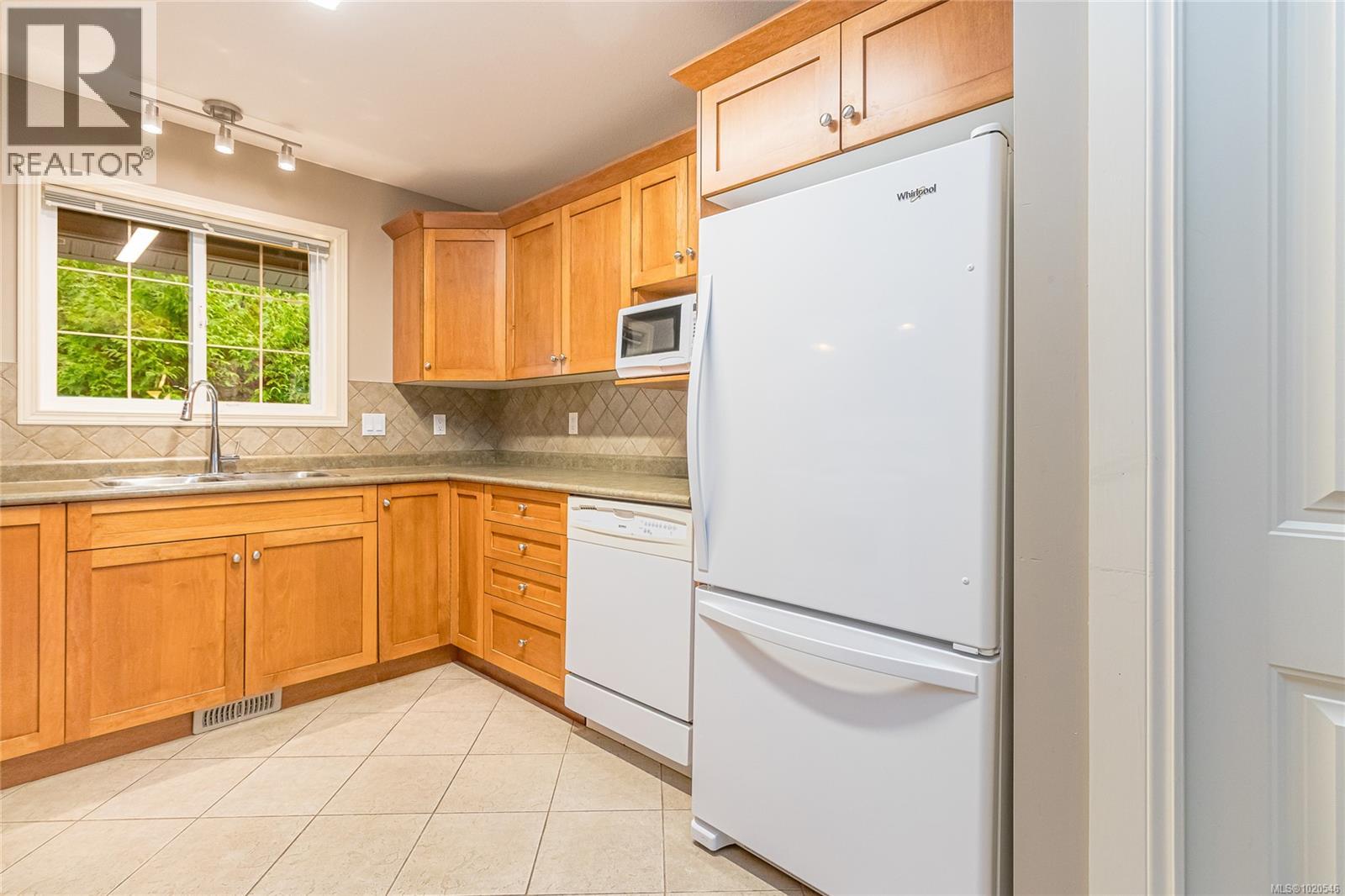 185 Huson Rd, Qualicum Beach