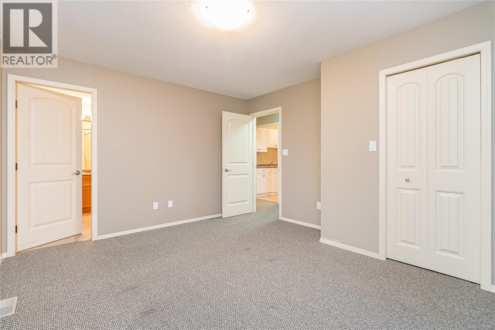 185 Huson Rd, Qualicum Beach