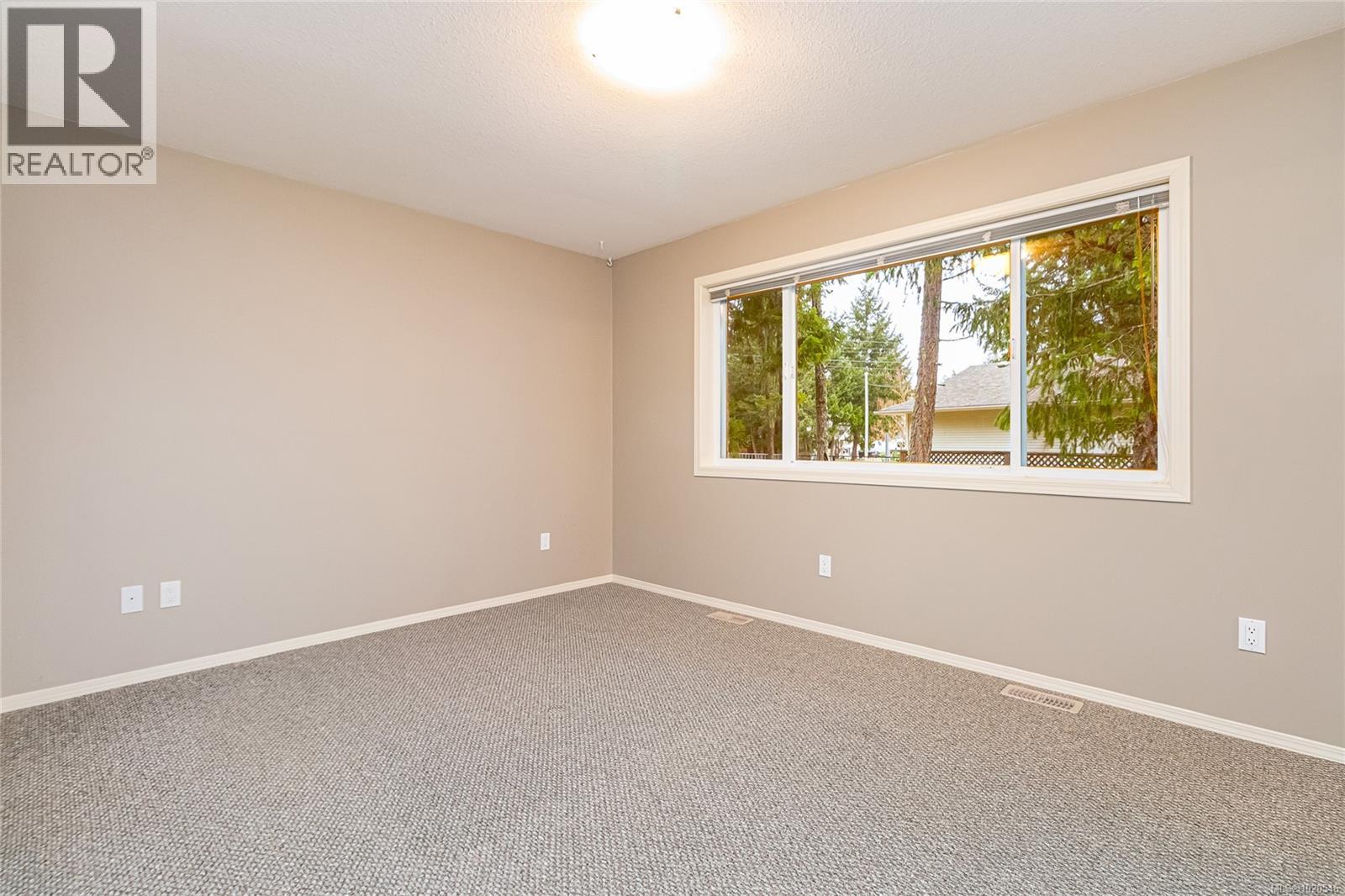 185 Huson Rd, Qualicum Beach