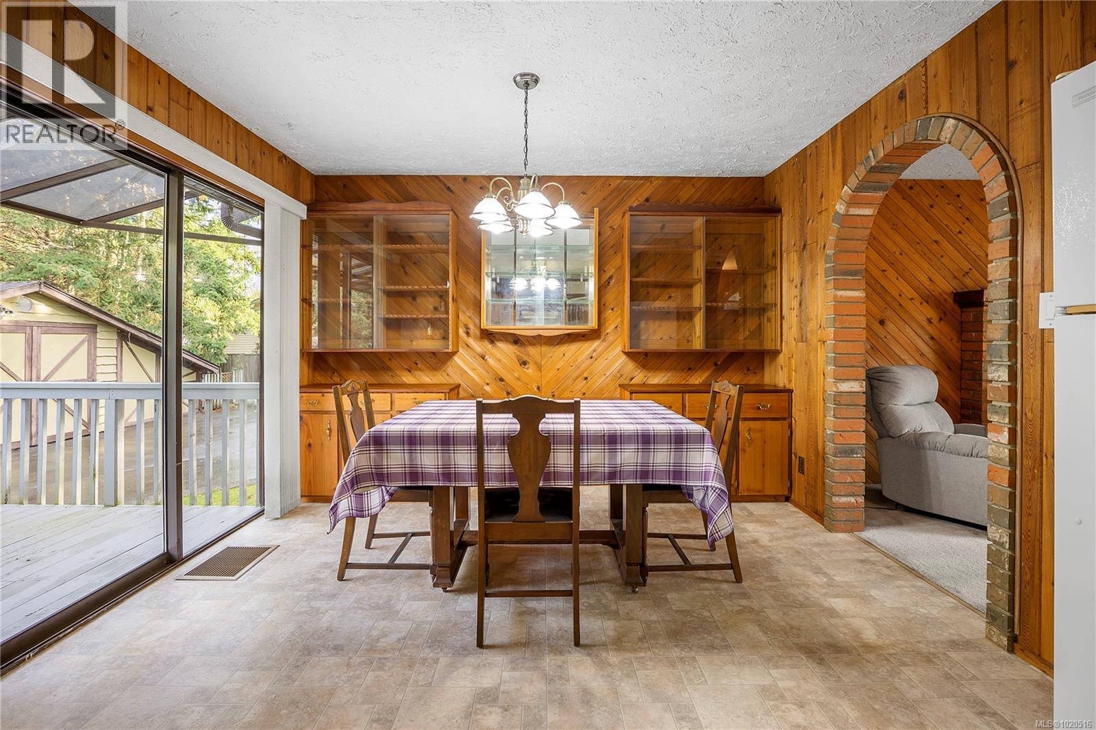 856 Reid Rd, Parksville