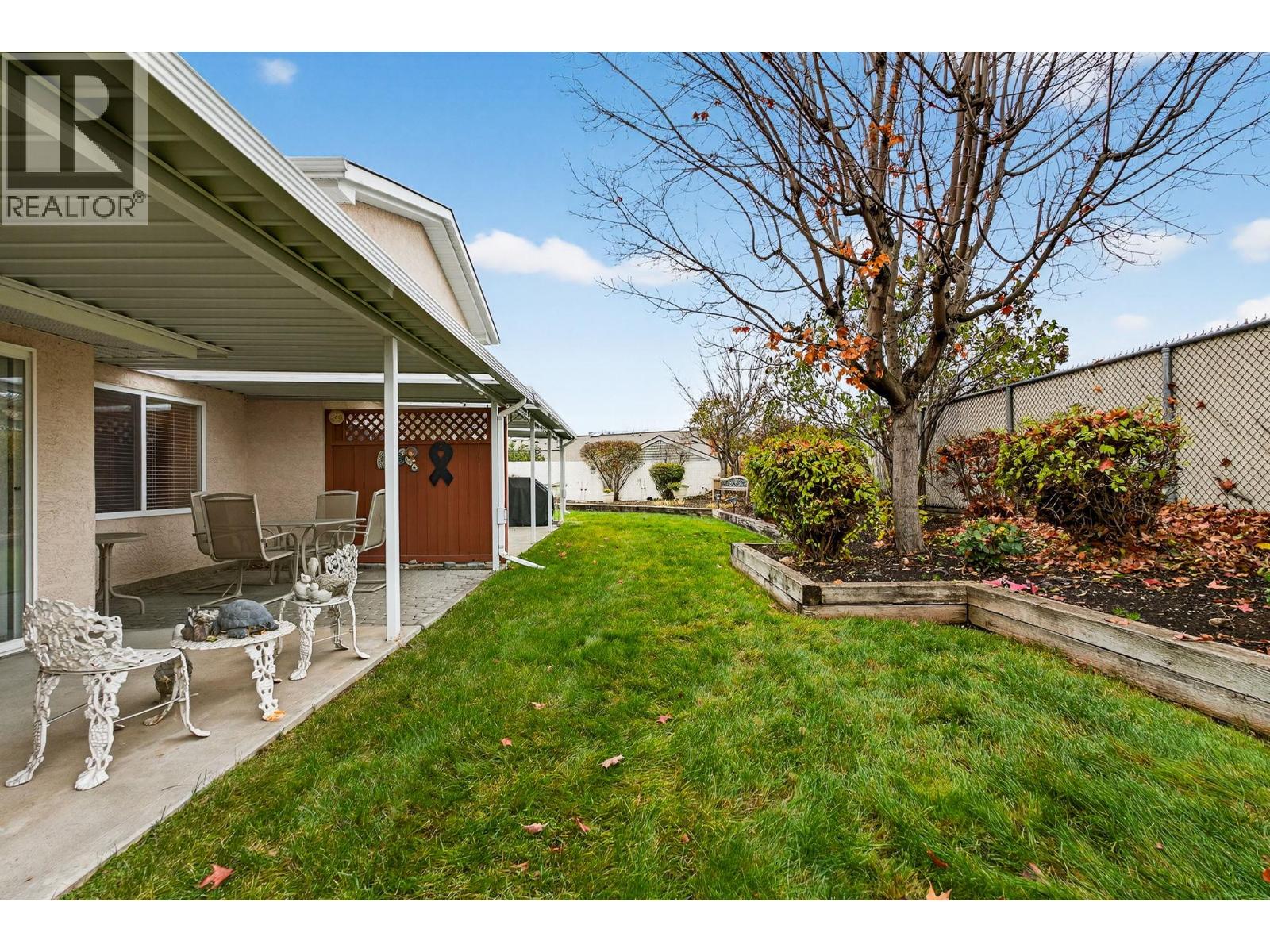 10 1800 Parkview Crescent, Kelowna