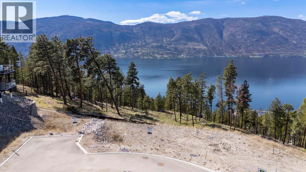  3284 Aspen Lane, Kelowna