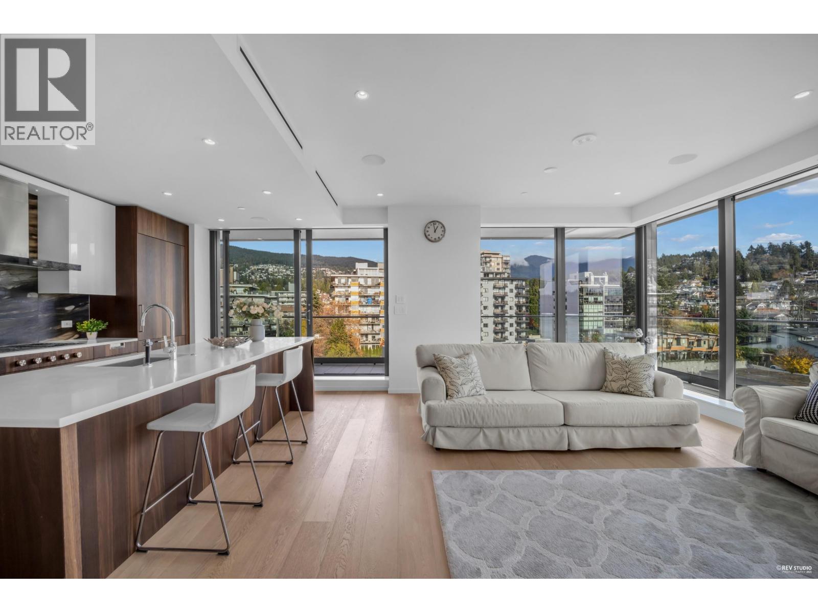 601 1355 BELLEVUE AVENUE, West Vancouver