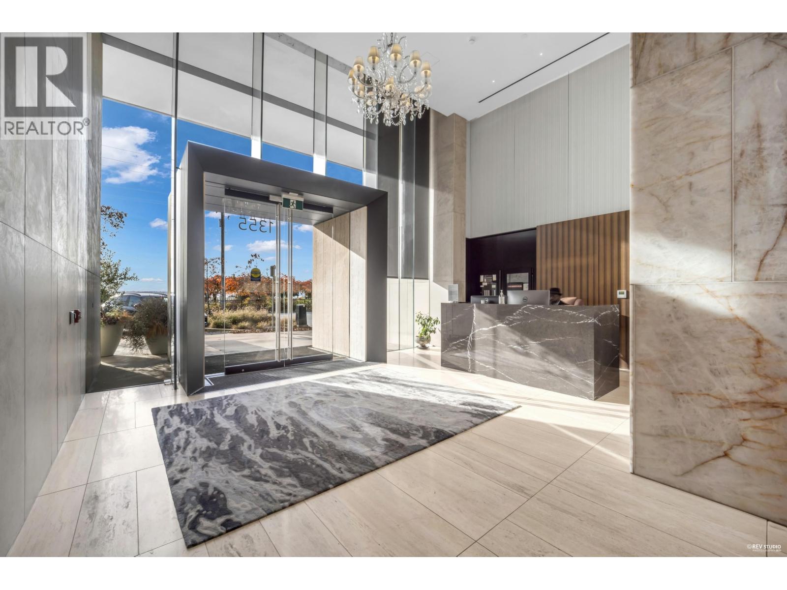 601 1355 BELLEVUE AVENUE, West Vancouver