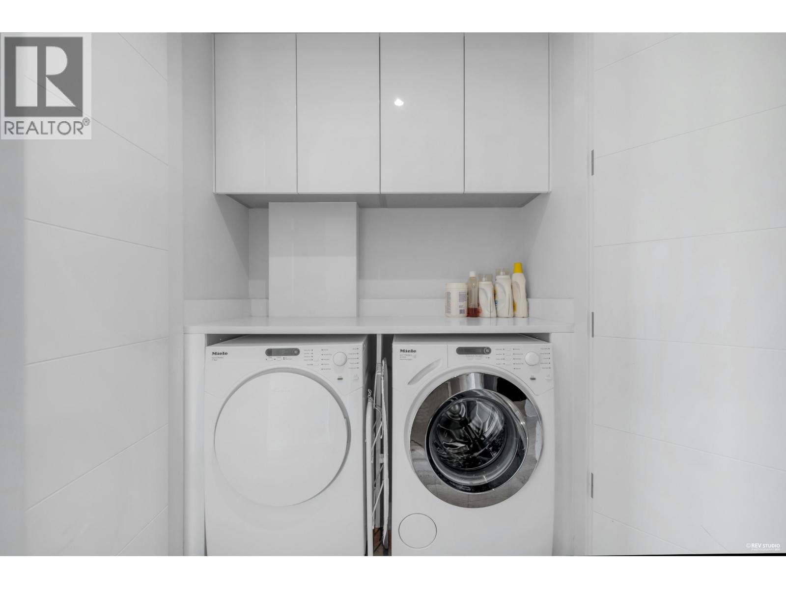 601 1355 BELLEVUE AVENUE, West Vancouver