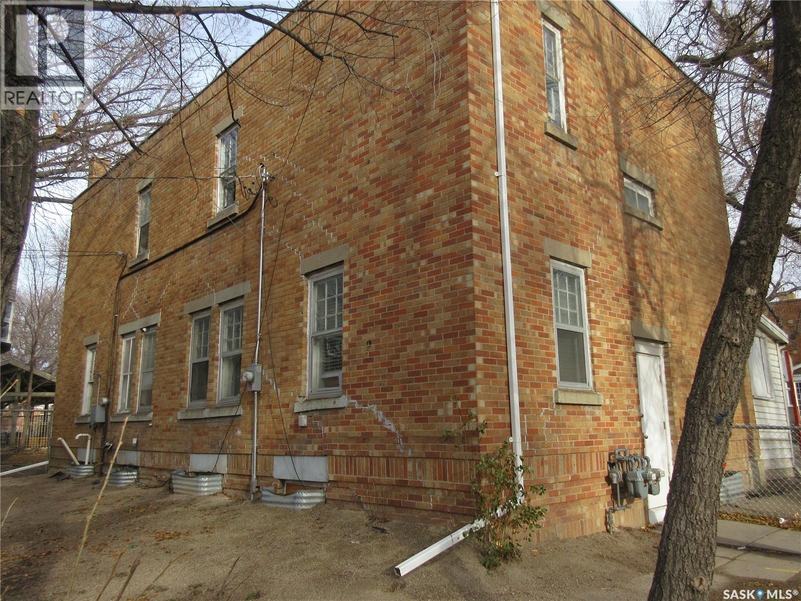 #1878-1880 Ottawa STREET - 2