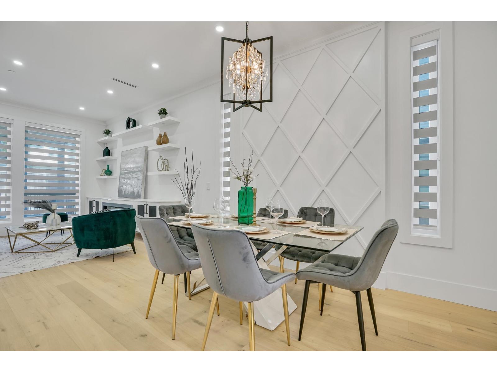 15919 RUSSELL AVENUE, White Rock