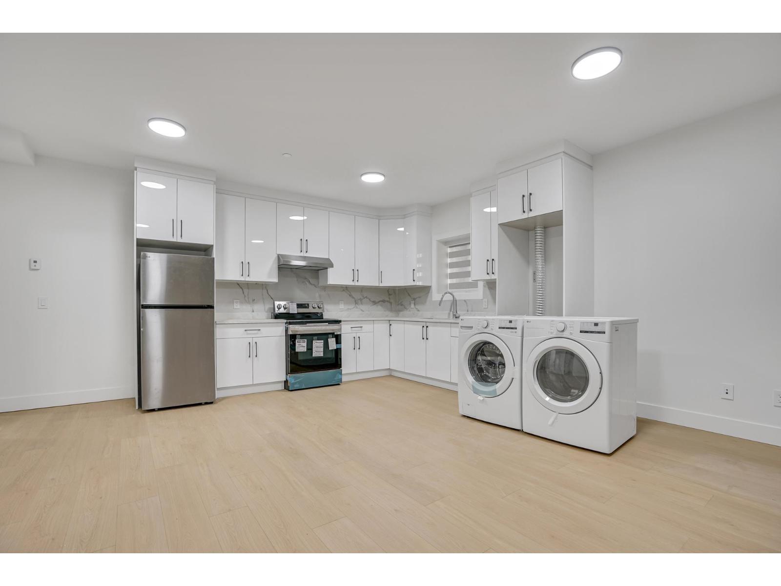 15919 RUSSELL AVENUE, White Rock