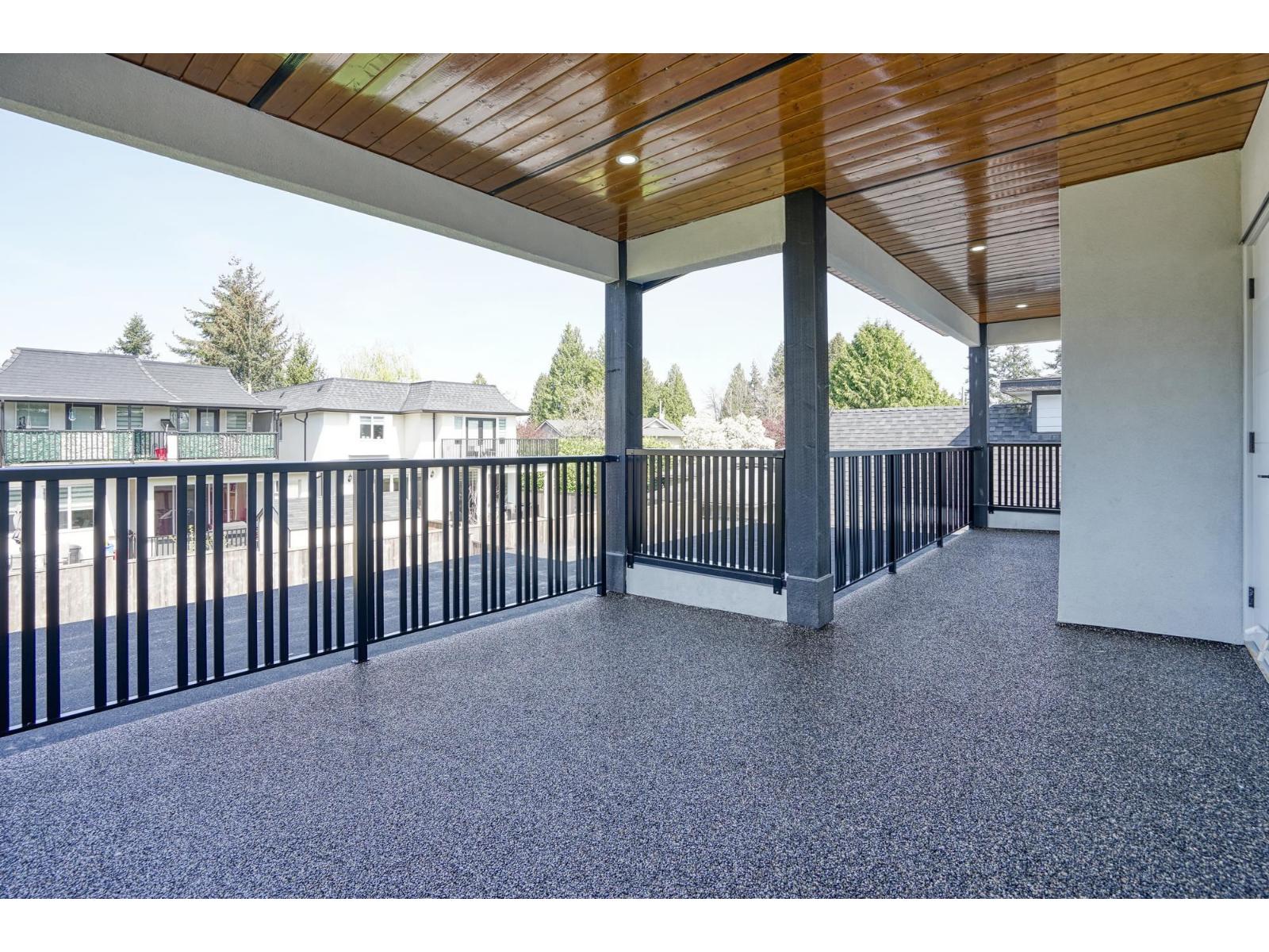 15919 RUSSELL AVENUE, White Rock