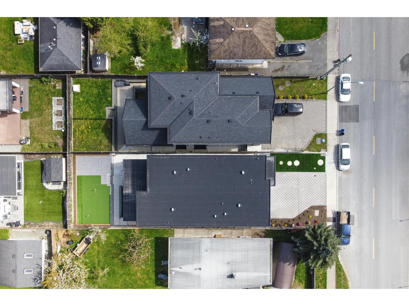 15919 RUSSELL AVENUE, White Rock