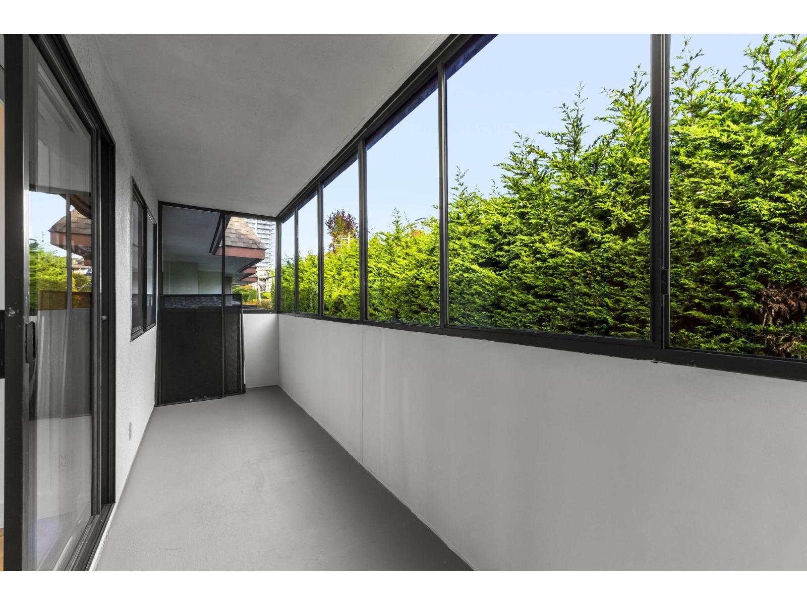 304 1360 MARTIN STREET, White Rock