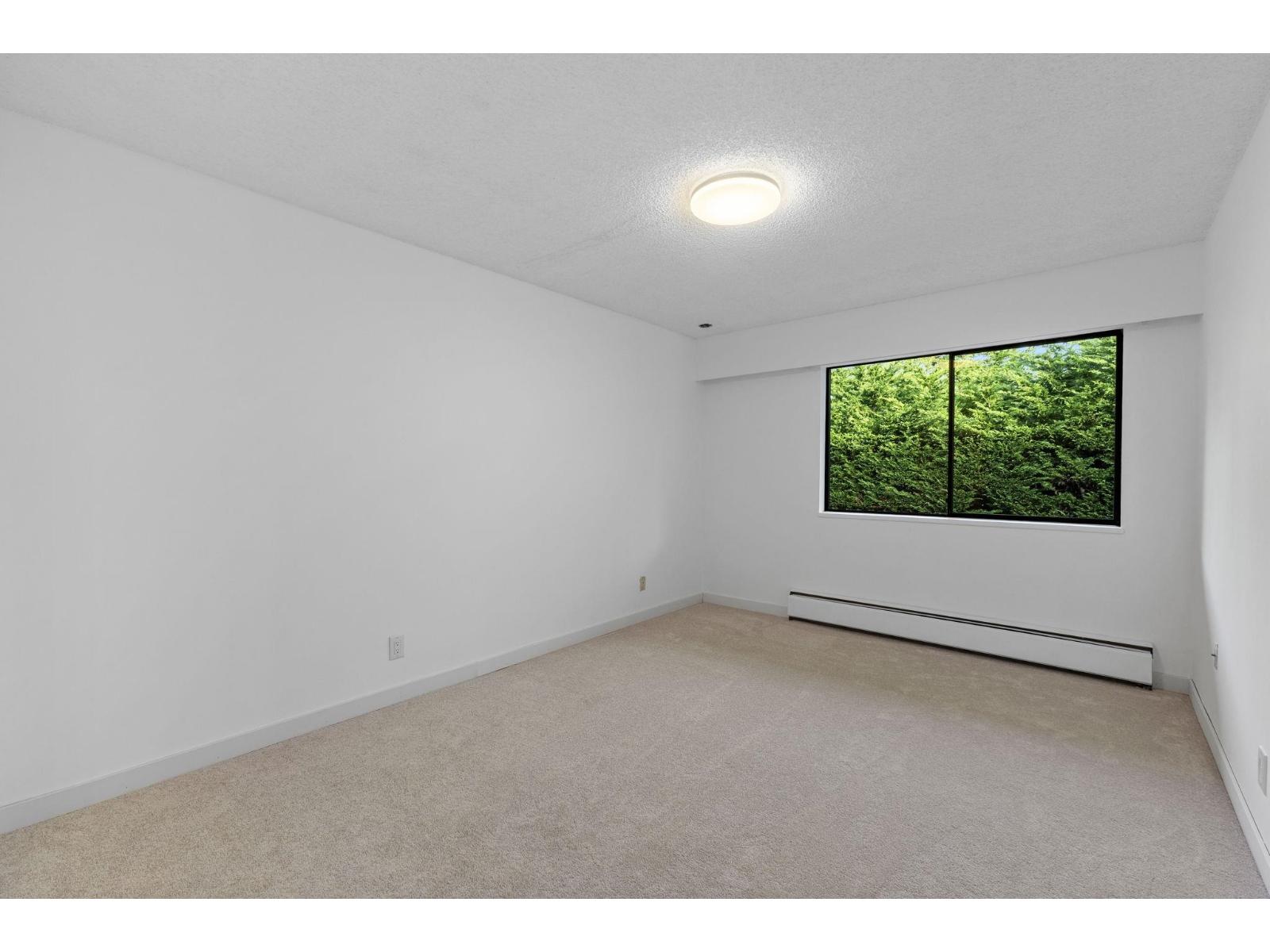 304 1360 MARTIN STREET, White Rock