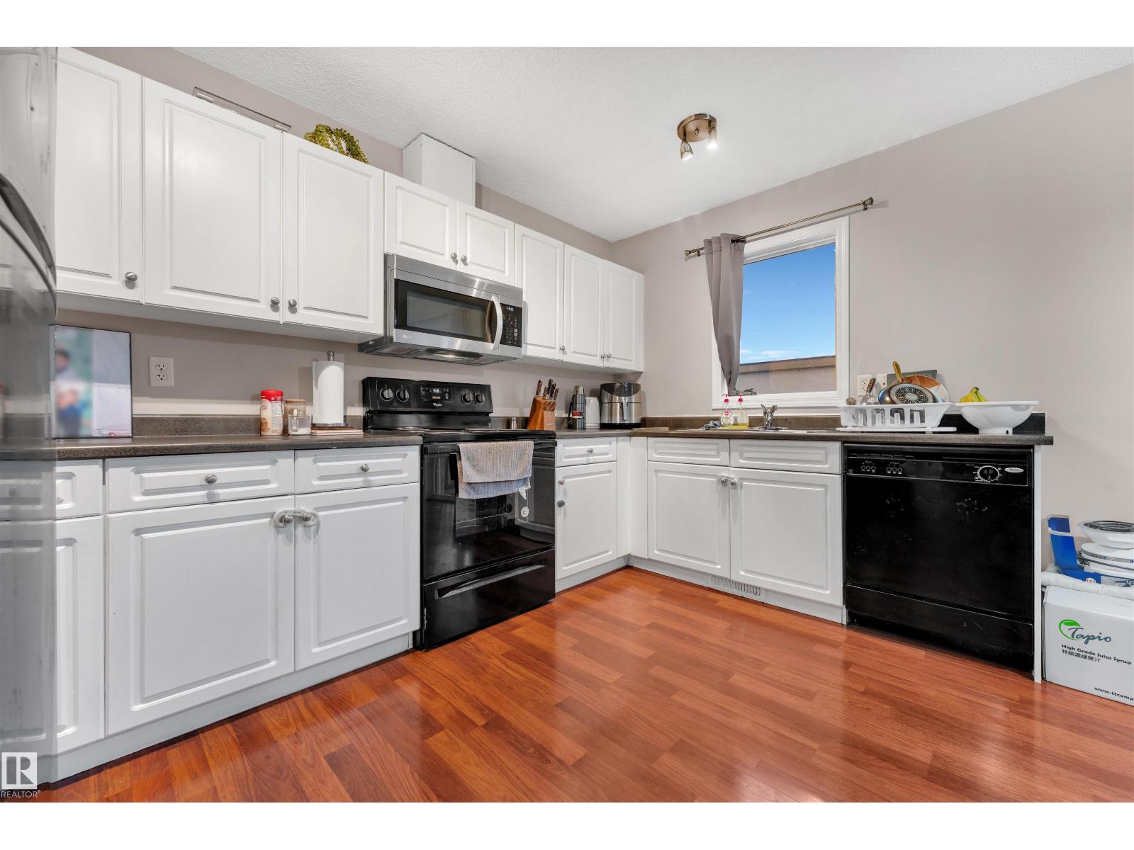 #8 2503 24 ST NW, Edmonton