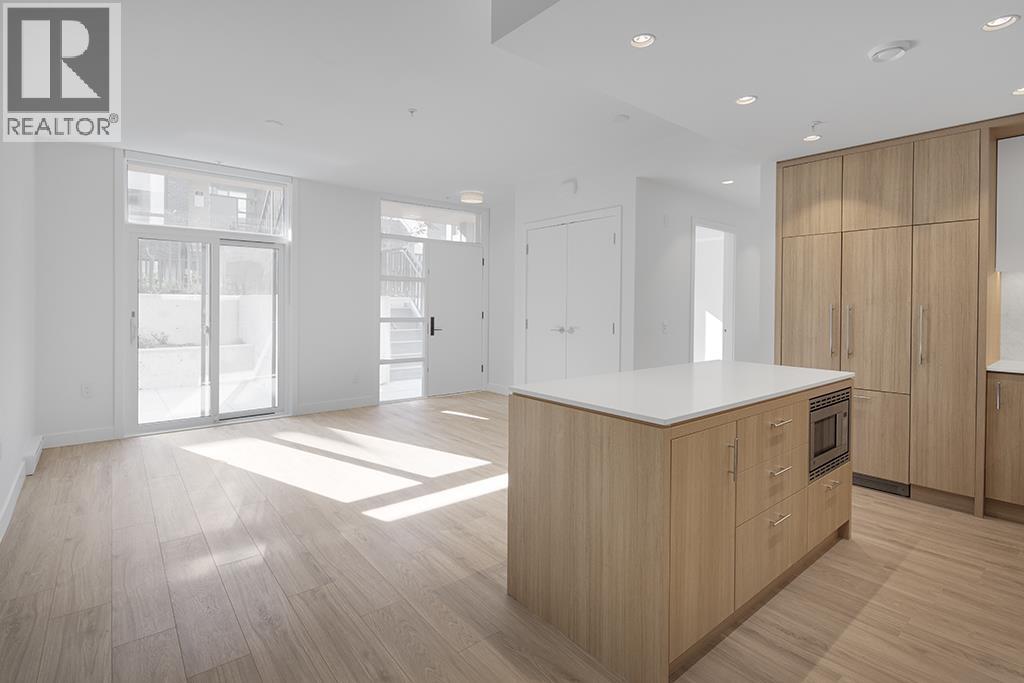 208 6085 IRMIN STREET, Burnaby