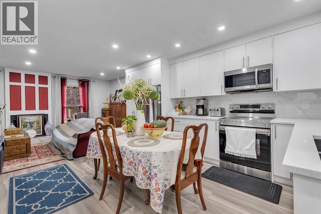 Single Family House Bi-level for Sale in  Bermuda Road NW Beddington Heights Calgary 