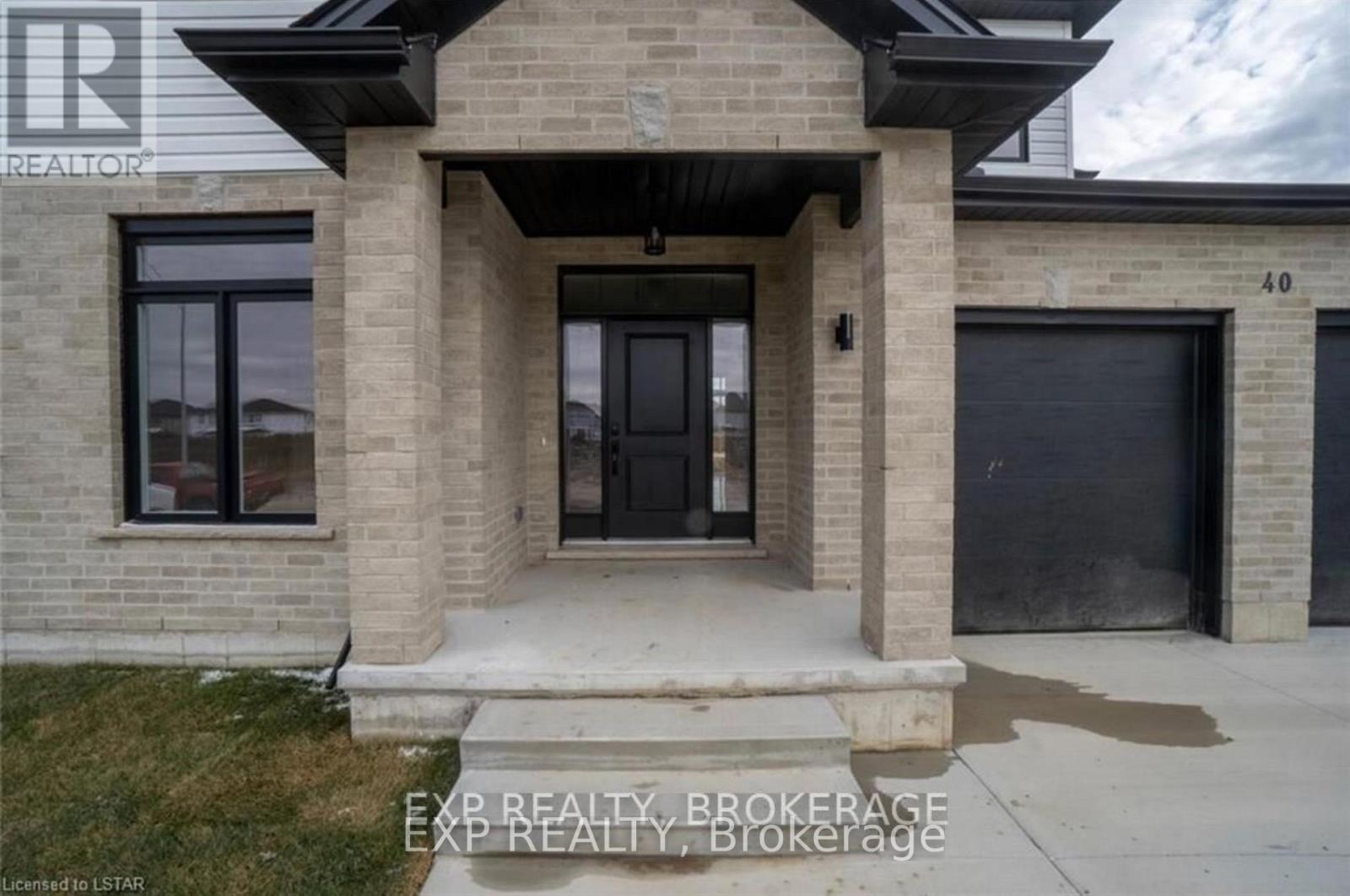 40 KELLY DRIVE - Photo 2 of 30, Zorra (Thamesford), Ontario