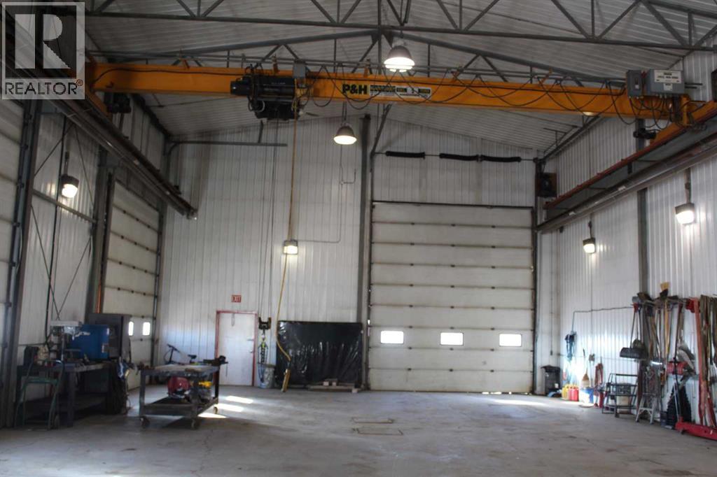 902 Main Street - Photo 3 of 23, Manning, Alberta