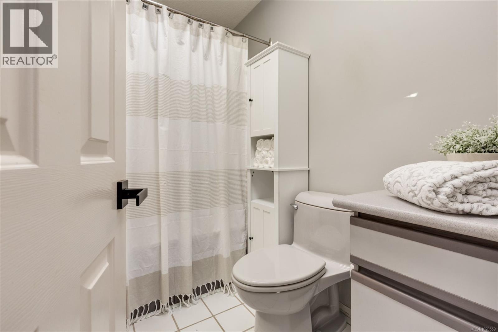 402 55 Dawes St, Nanaimo