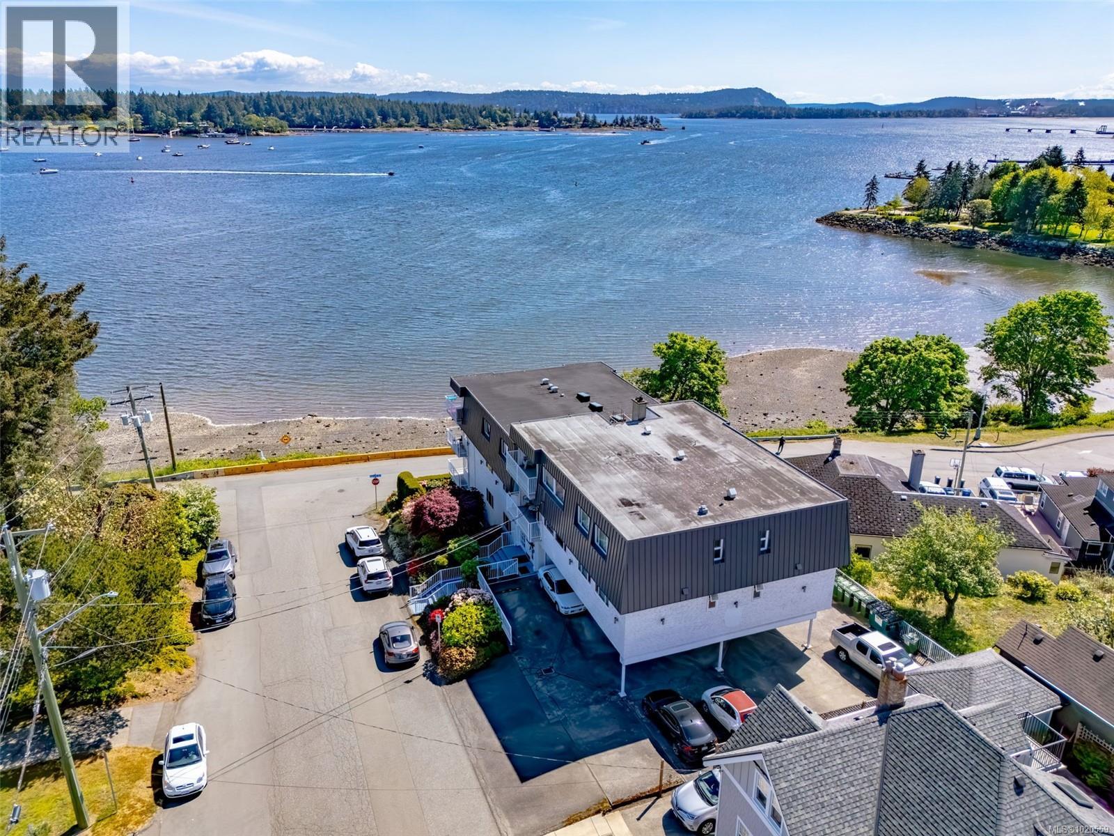 402 55 Dawes St, Nanaimo