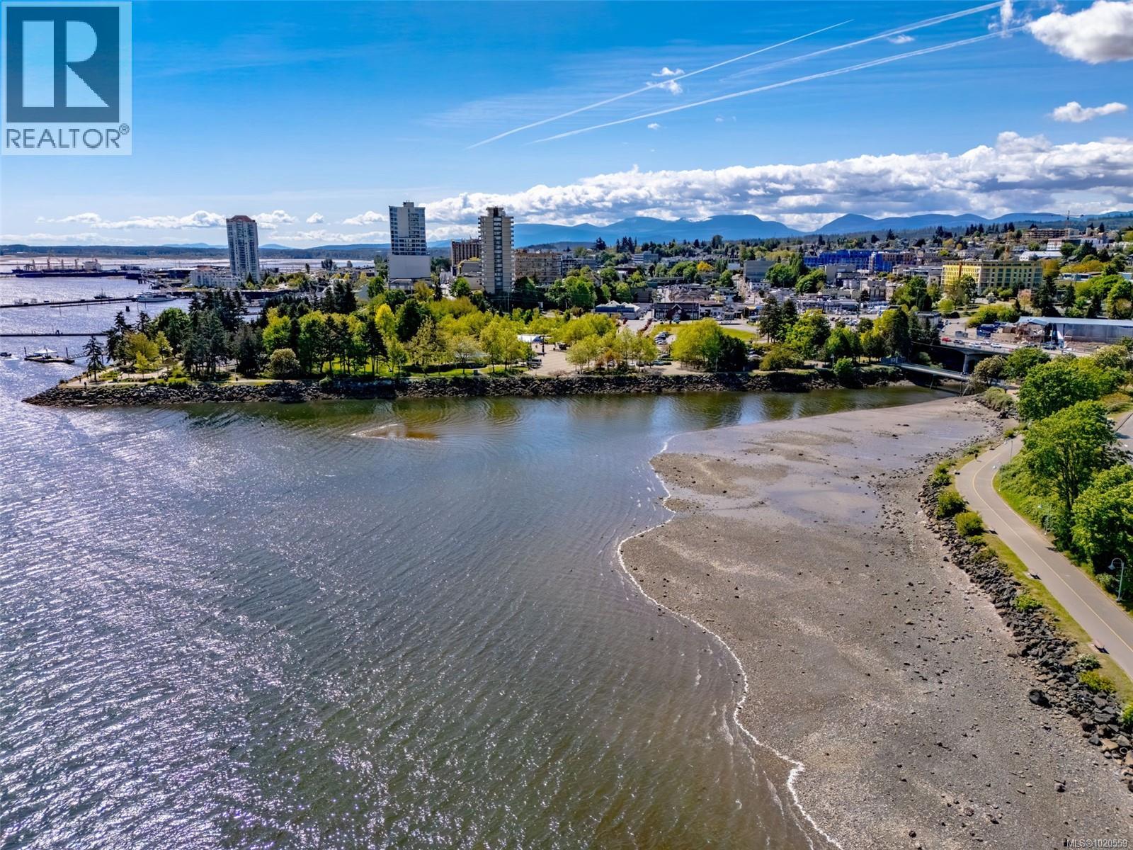 402 55 Dawes St, Nanaimo