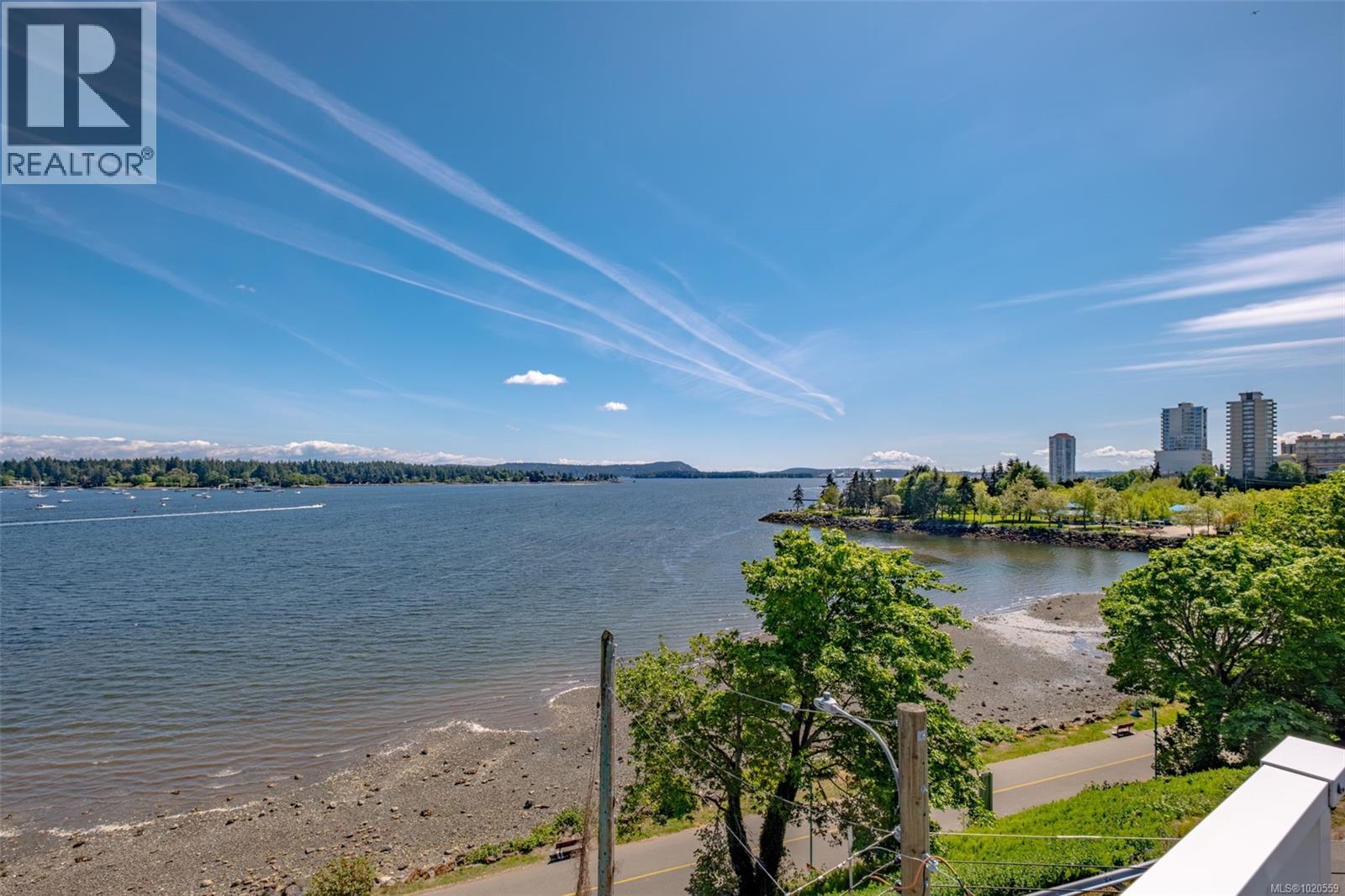 402 55 Dawes St, Nanaimo