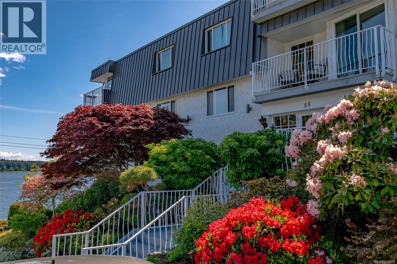 402 55 Dawes St, Nanaimo