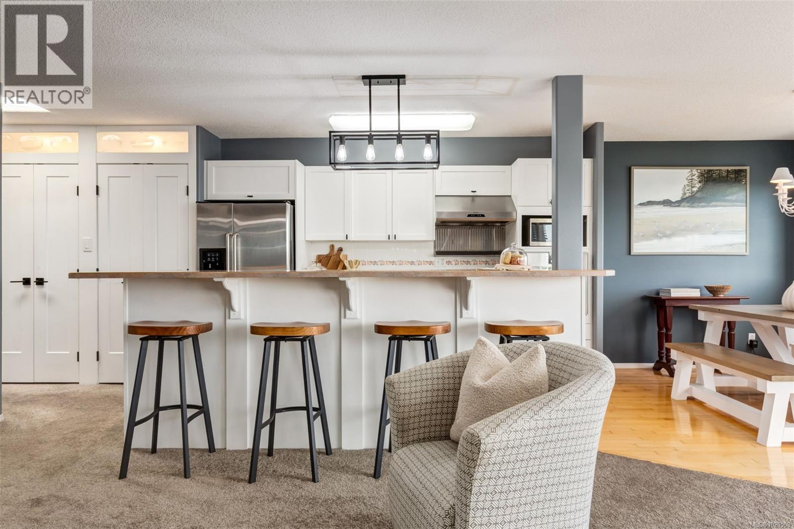 402 55 Dawes St, Nanaimo