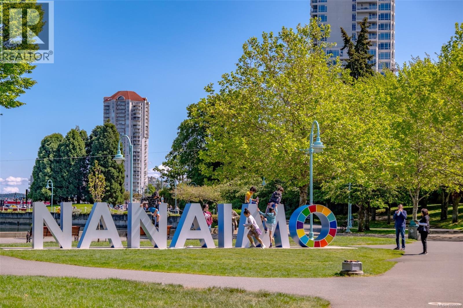 402 55 Dawes St, Nanaimo