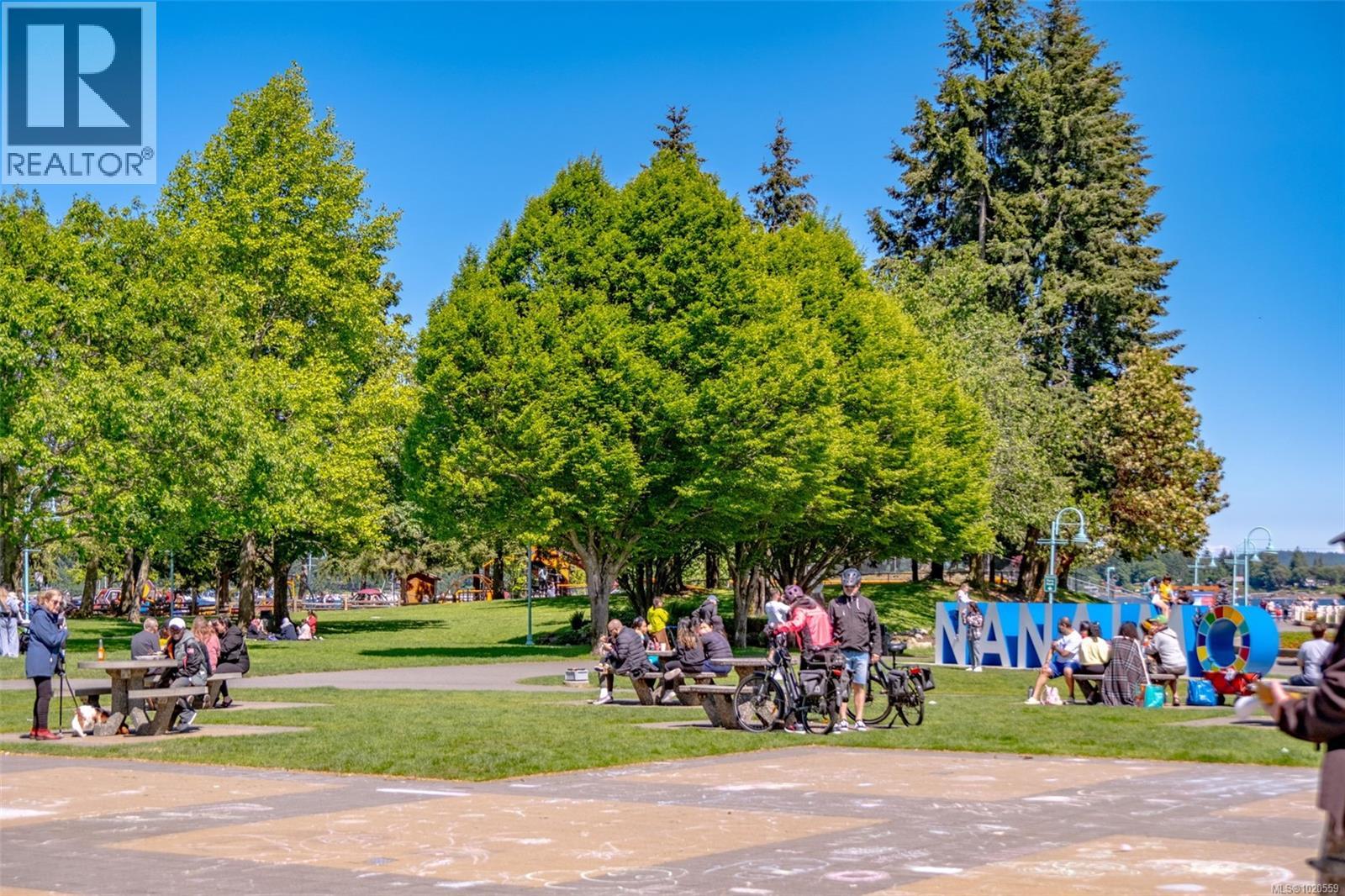 402 55 Dawes St, Nanaimo