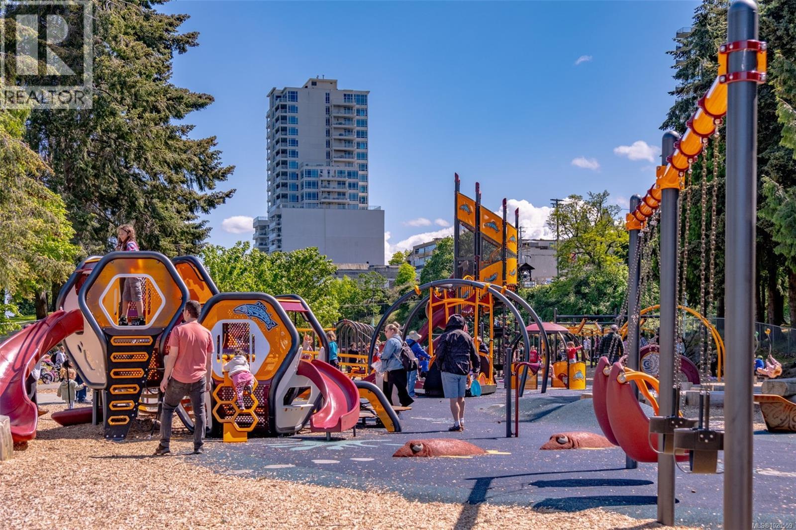 402 55 Dawes St, Nanaimo